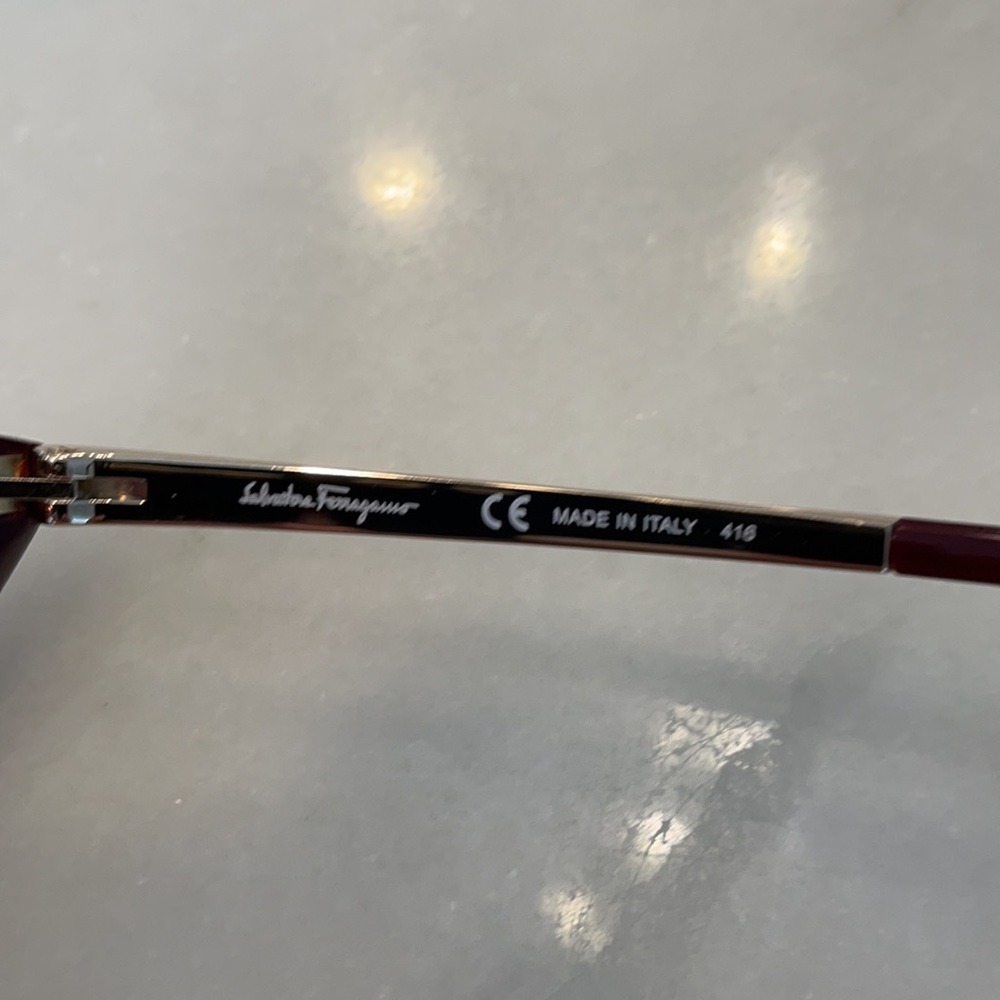 Ferragamo Sunglasses - Picture 4 of 7